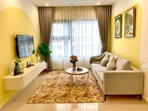 chính chủ cần cho thuê 2pn2wc view bể bơi giá 8tr/th rẻ nhất vinhome ocp.