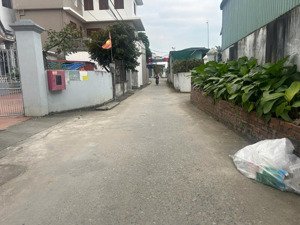 chính chủ gửi lô 433m2 thôn 8 lê xá, xã tú sơn cũ, huyện kiến thuỵ bìa đỏ chính chủ full thổ