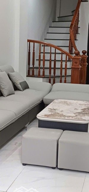 bán nhà hà chì 2 _5tầng dt 30m2 full nội thất nhà mới tinh có khu sân chơi không gian thoáng sáng