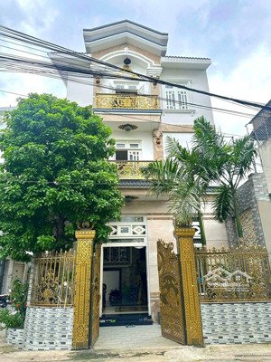 biệt thự lô góc đ.số 15 gần 26 /3 giáp tân phú- hẻm 8m thông- 3 tầng 99m2 -7.5x13,2m. chỉ hơn 11 tỷ