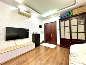 cho thuê căn hộ central garden (chợ nga), 2pn, 2wc tại quận 1, hcm