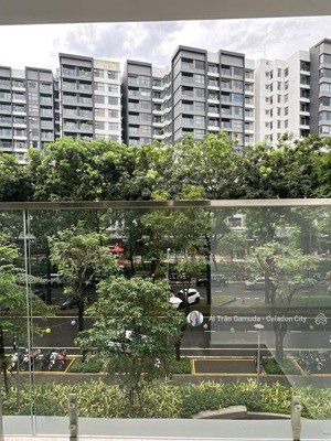 skylinked villa ô tô đậu trong nhà 160m2 23tr thương lượng. ở ngay. trung tâm đại lộ tầng 3