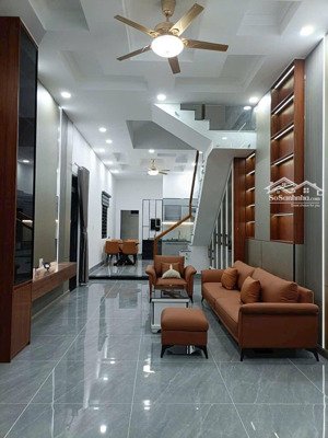 hẻm ô tô đường nguyễn văn tăng, 3 lầu - sổ hồng riêng, hđt 12tr/th còn 1 năm . giá 4,5 tỷ . shr