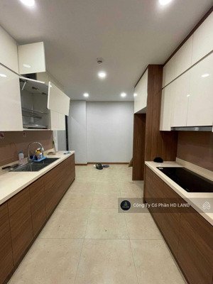 độc quyền ! 4 ngủ the park home vào được luôn giá chỉ 25 triệu/tháng - liên hệ : 