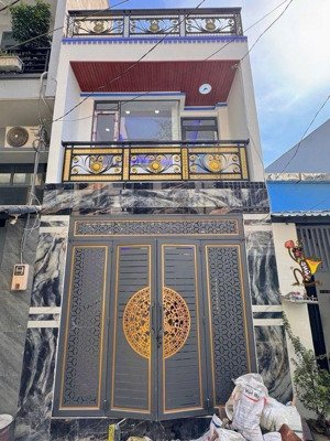 gần ngã tư bốn xã - hxh 5m (4x11m) 3pn - nhà mới ở ngay - chỉ: 4.77 tỷ shr