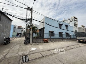 nhà mới xây, cách mặt đường trung mỹ tân xuân hóc môn 30m, gần ủy ban nhân dân xã tân xuân hóc môn