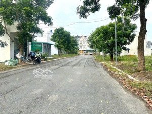 bán cặp nền kdc 135 bến lức, long an