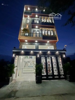 hailongreal: nhà bán 8,9tỷ, dt:7x14m, 4 tầng, full nội thất, mới 100%, 409/nguyễn văn tạo, đường 8m