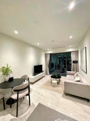 nhà có sẵn cách đại học hutech quận thủ đức tphcm chỉ 10phút 2pn giá 3tỷ đủ nội thất