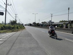 bán nền d7 kdc lago centro bến lức đường 13m sổ hồng riêng 860 triệu