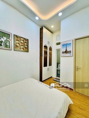 bán nhà mới btct 4 tầng đường cách mạng tháng 8, quận 10 gần chợ hòa hưng. chỉ 3.86 tỷ