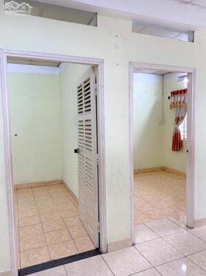 Cần bán CHCC Bàu Cát II Tân Bình. Diện tích 52m2, 2 phòng ngủ, giá bán 2.180 tỷ - sổ lâu dài