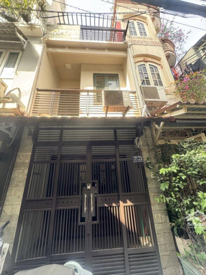 nhà nguyễn cảnh chân q1 giảm chào còn 8 tỷ, 34m2, 1 trết 2 lầu, chính chủ, cần bán gấp giá ngôp