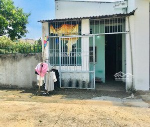 kẹt tiền chủ nhà bán căn nhà 1 trệt + 1 lửng _ đường oto rộng rãi _ đường 6 _ trường thọ _ thủ đức