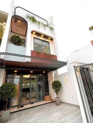 cắt lỗ nhà 3t vip full ntcc 110m2 mt5m ngay biển&mega&tthc q.liên chiểu sát kđt c5b sẵn tiền 20tr/t