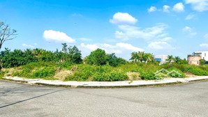 lô góc 3 mặt tiền khu biệt thự r1 fpt city, view sông cổ cò, view kênh, view sân golf