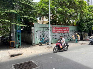 bán khuôn đất xây cao tầng 700m2 mt số 53 hồ hảo hớn, quận 1 - giá rẻ nhất khu vực _ 470 tr/m2 tl