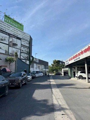 bán đất phú mỹ . dx049 cách huỳnh văn luỹ chỉ 100m đường nhựa 10m
diện tích như hình thổ cư 60