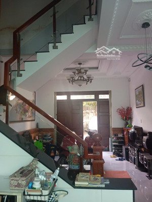 bán nhà riêng đẹp xuất sắc tại lê trọng tấn, dt 4,5x12 đúc 1 trệt 2 lầu bán 8,25 tỷ lh 