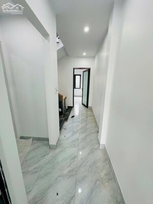 3,5 tỷ nhà 3 tầng ô tô đỗ cửa Trương Văn Lực, Hùng Vương, Hồng Bàng, Hải Phòng