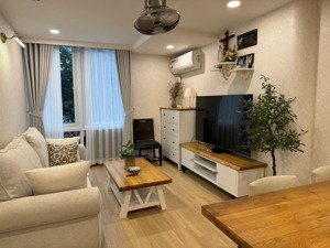 bán shophouse siêu hot tại melody đường âu cơ 240m2. vừa là căn hộ vừa có mặt tiền cho thuê.