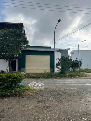 chính chủ cần bán gấp đất 237,6m2 giá siêu hời phú hậu ,huế chỉ với 35 triệu/m2