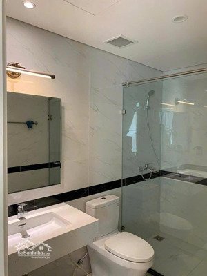 cho thuê căn chung cư 137 nguyễn ngọc vũ thiết kế 2 ngủ 2 vệ sinh 12 triệu 