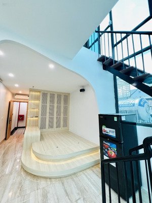 chdv hàng xóm đh thủy lợi, ngân hàng - dt 40tr/tháng - giá chào chỉ 11.8 tỷ có tl. lh 