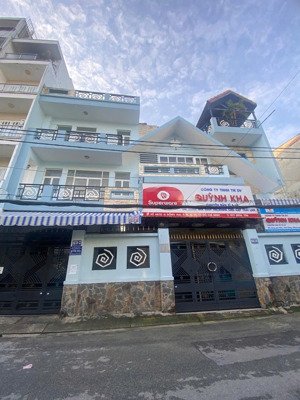 giảm sâu 5 tỷ! bán gấp nhà mt khu cư xá bắc hải. dt 6.2x13m, 3 tầng. giá chỉ 22 tỷ