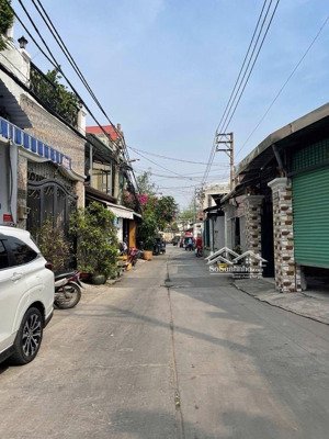 48m2 2 tầng full nội thất hẻm thông 6m hơn 4đ