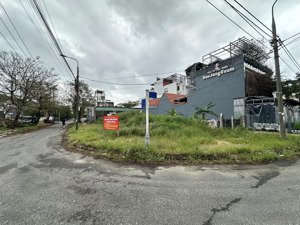 đất 2 mt trương quốc dụng - dương lâm