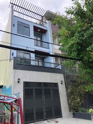 nhà mt kinh doanh đường 55 dt 5x16,2 lầu . giá 18 tr/th