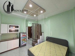 gần bến xe quận 8 hướng quốc lộ 50 ban công full nội thất