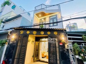 chủ kẹt tiền cần bán nhà trần bình trọng bìnhthanh.giá 3ty3.dt51m2(5mx10,2m). hẻm oto