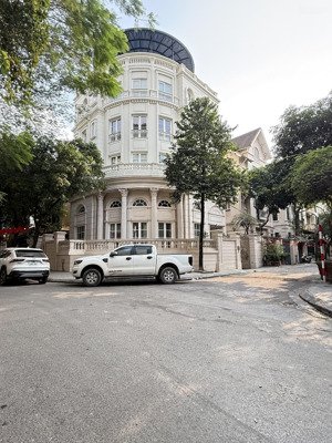 cực hiếm nhà bán!! biệt thự kđt trung hoà, cầu giấy, dt190m2, lô góc