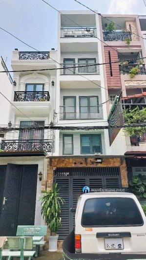 bán nhà hẻm xe hơi 462 đường 3 tháng 2 quận 10, dt: 3.5x14m, 5 tầng mới, giá chỉ: 11.8 tỷ