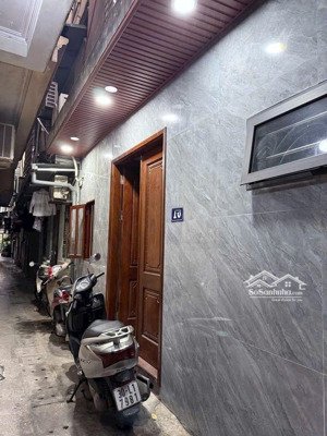 nhà đường nguyễn văn cừ, long biên, nhỏ tiền nhiều khách săn tìm.