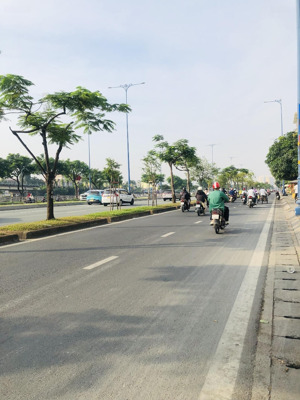 bán nhà khu phân lô bình tiên võ văn kiệt- hẻm xe hơi-2 tầng 5,2*15m-dòng tiền 12tr/th-giá hơn 7 tỷ