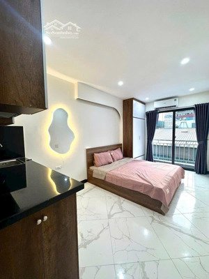 toà ccmn đê la thành, 18 phòng kk, ngõ thông, gần ô tô, thang máy, pccc. dòng tiền 95tr/th