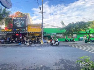 bán đất tặng nhà mặt tiền châu thị vĩnh tế, ngay khu an thượng, nở hậu 6,4m, đang sẵn dòng tiền