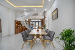 bán nhà 3 tầng nam hòa xuân mặt tiền đường thông sát minh mạng giá rẻ đà đà nẵng-125m2 giá 15,x tỷ