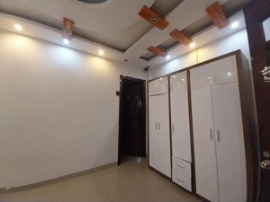 cần bán gấp nhà phân lô khu trường chinh - ô tô đỗ cửa thoải mái - vừa ở vừa kinh doanh - giá tốt