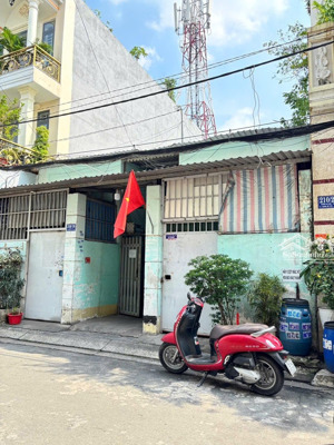 bán dãy trọ 8x23m sổ 173m2, mt nhựa 8m thông 1/50 hà đặc có 12 phòng thu nhập 25tr/tháng