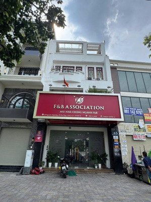 rẻ nhất quận 1 - mt nguyễn thái học, 7x20, 4 tầng thang máy - giá bán 85 tỷ