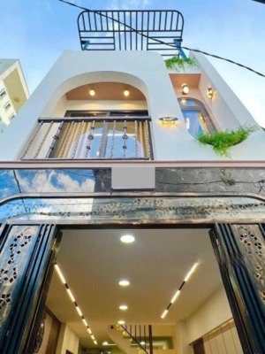 bán gấp nhà nguyễn văn quá p.đông hưng thuận q12 giá 2tỷ050 dt 64m2, sổ hồng riêng