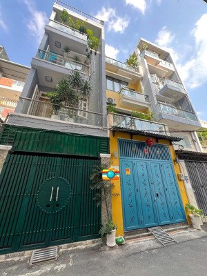 chỉ 8tỷ, nhà 5 tầng btct, dtsd hơn 200m2, hẻm xe hơi thông, sát mặt tiền đường nguyễn văn khối