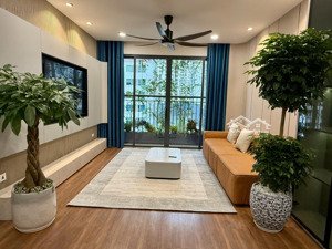 bán căn hộ 3 ngủ tòa n03t3 khu ngoại giao đoàn