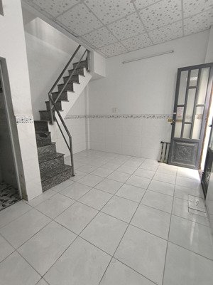 bán nhà nhỏ xinh,shrieng, hbphuoc,đối diện cổng vạn phúc