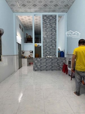 chủ ngộp bán gấp dãy trọ giá rẻ hơn 500tr, dt 150m2, đang cho thuê full 9tr/tháng, sát kcn, shr.