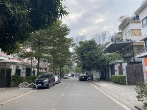 mới ra: bán nhanh căn bt phân khu bt5 ngoại giao đoàn: nhà đã hoàn thiện full nt giá 72 tỷ tl